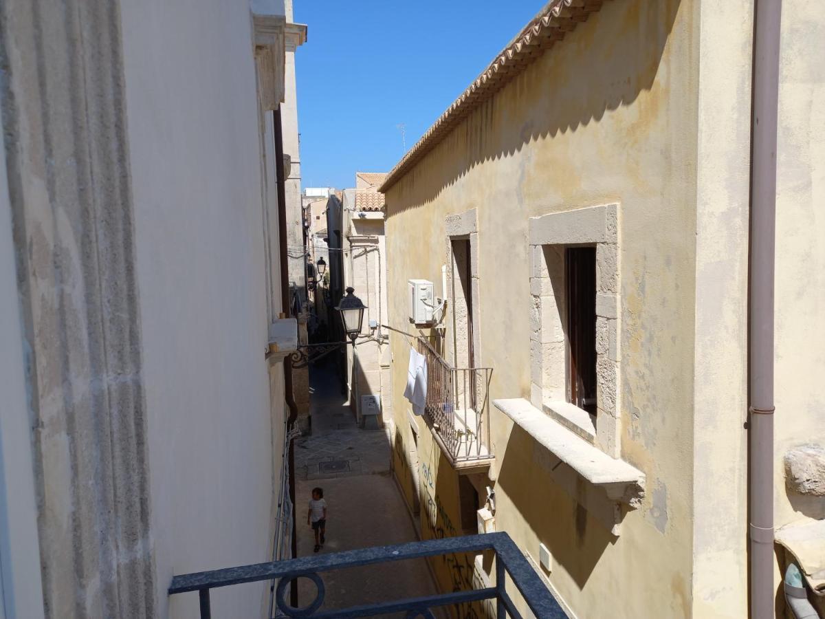 Lanterne Magiche Ortigia Suites Συρακούσες Εξωτερικό φωτογραφία